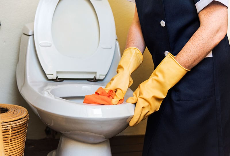 des astuces pour nettoyer vos toilettes